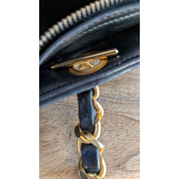 Chanel 24k Black Quilted Lambskin CC Medallion Chain Tote Vintage with COA - Picture 14 of 15